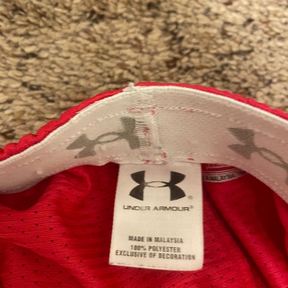 2 Pairs of under armour shorts - Picture 6 of 6